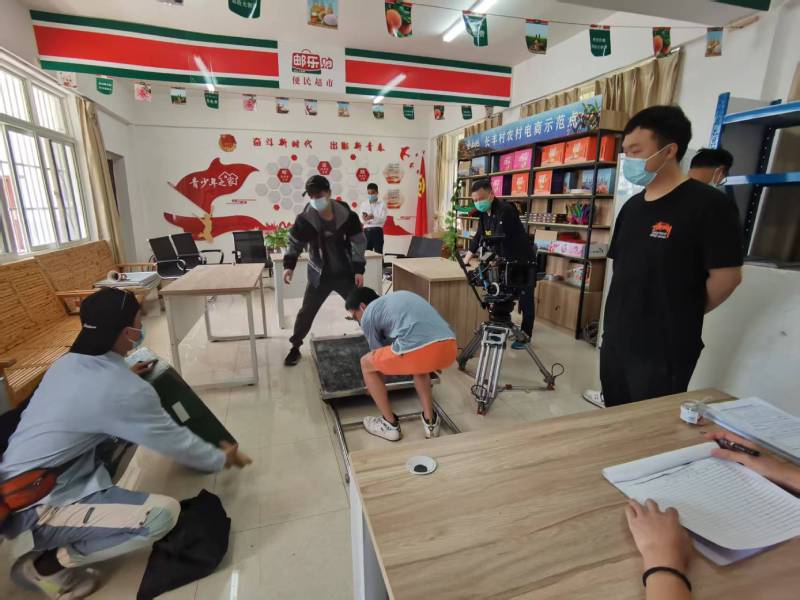 追星女孩心理学分析报告：大埔县广告片拍摄公司揭秘饭圈应援式传播逻辑